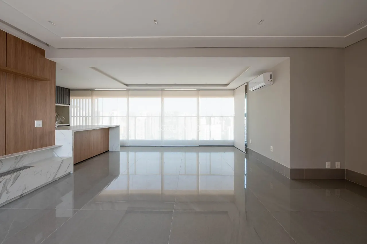Apartamento impecável com vista panorâmica, próximo ao Parque Ibirapuera. – 22602