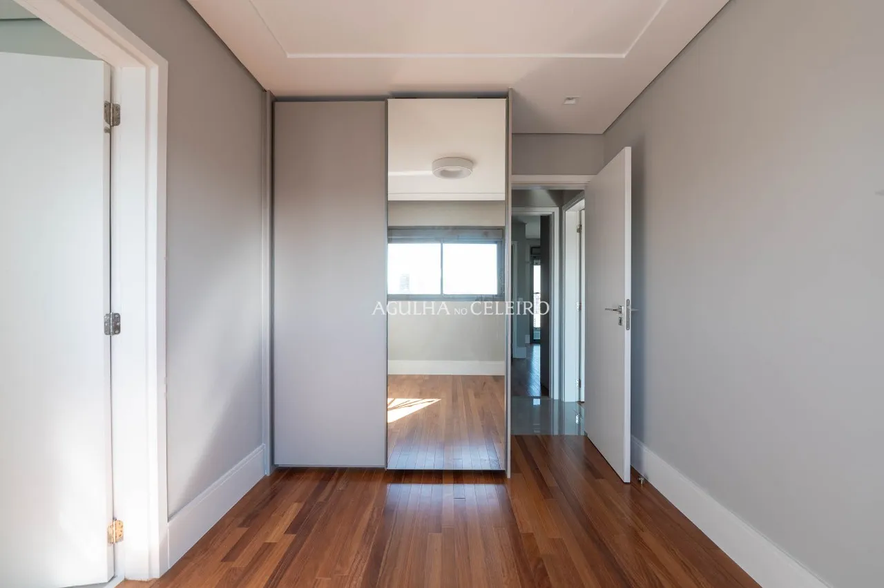 Apartamento impecável com vista panorâmica, próximo ao Parque Ibirapuera. – 22602