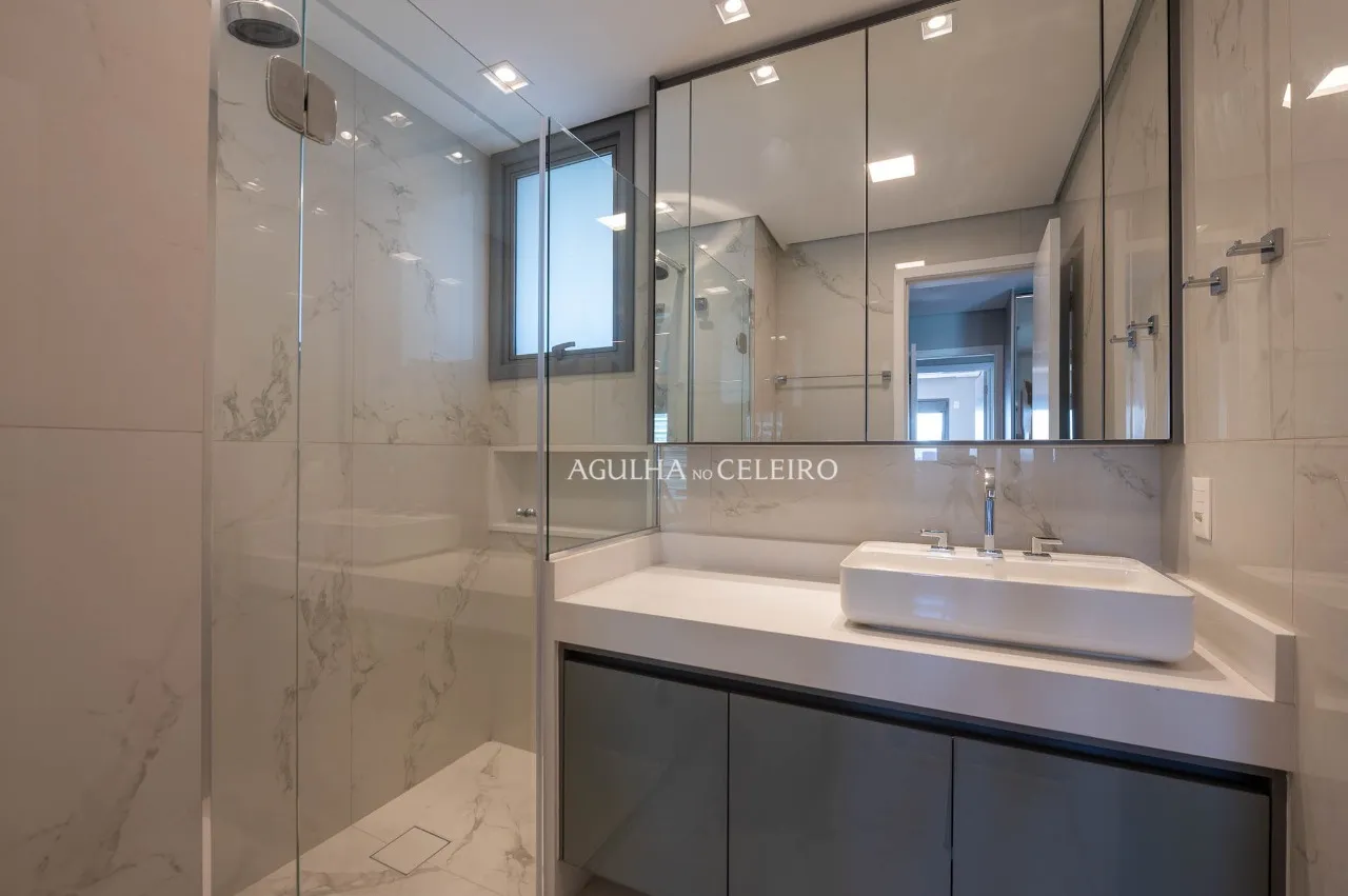 Apartamento impecável com vista panorâmica, próximo ao Parque Ibirapuera. – 22602