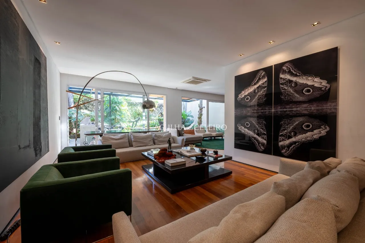 Casa reformada à venda no Jardim Paulistano. – 22604
