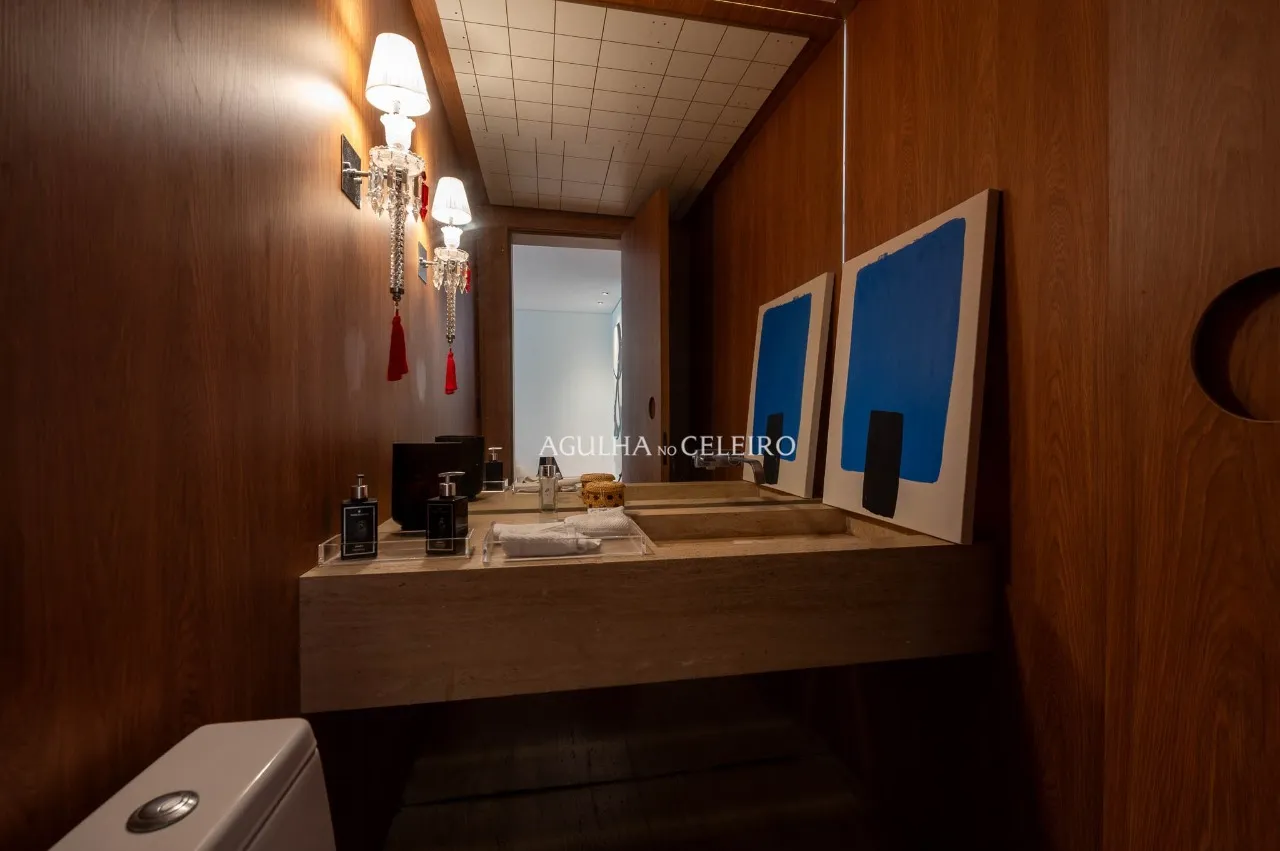 Casa reformada à venda no Jardim Paulistano. – 22604