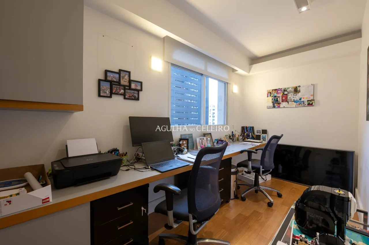Apartamento com 3 Dormitórios (1 Suíte) e Quadra de Tênis no Itaim Bibi – 22606