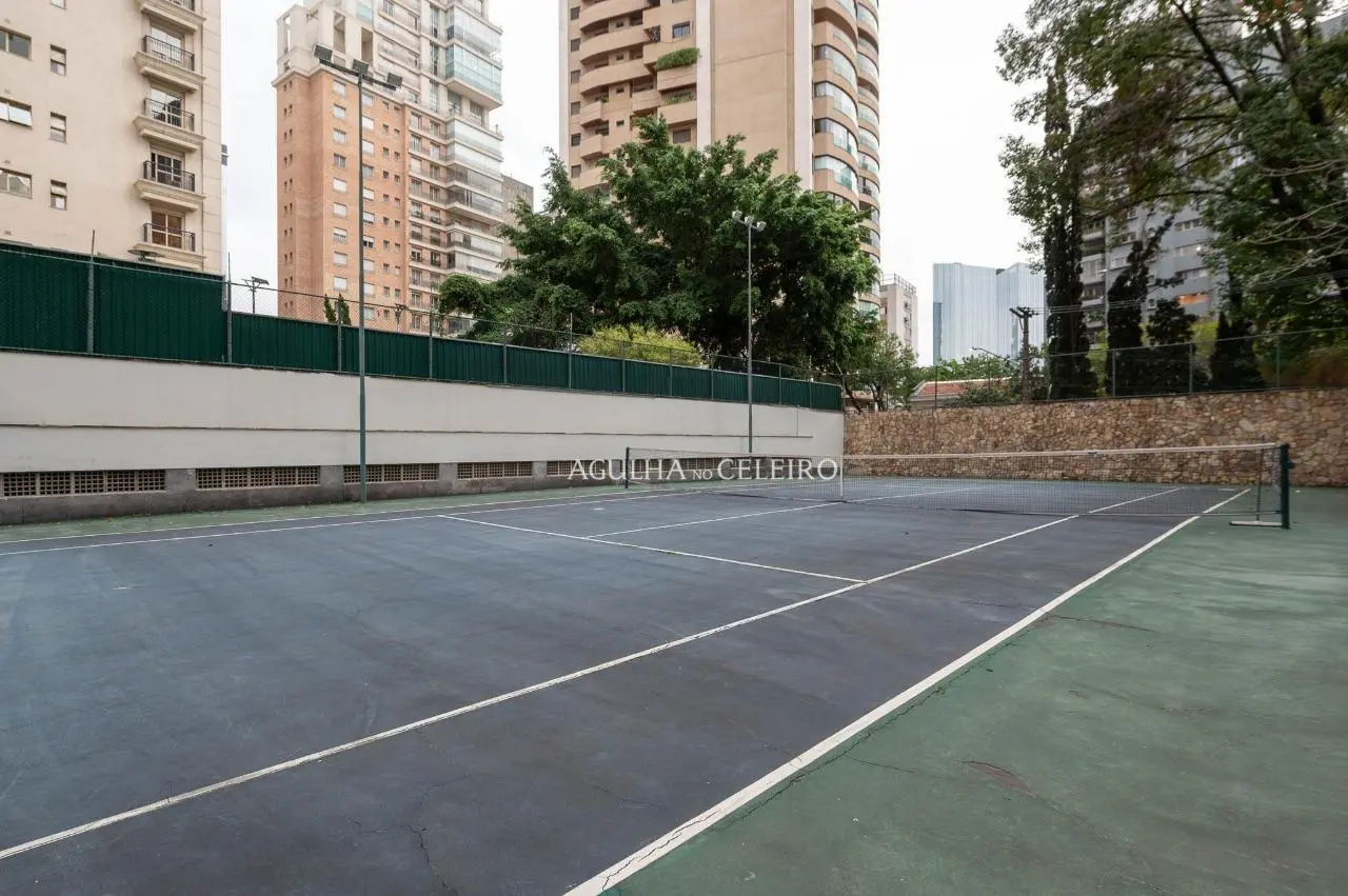 Apartamento com 3 Dormitórios (1 Suíte) e Quadra de Tênis no Itaim Bibi – 22606