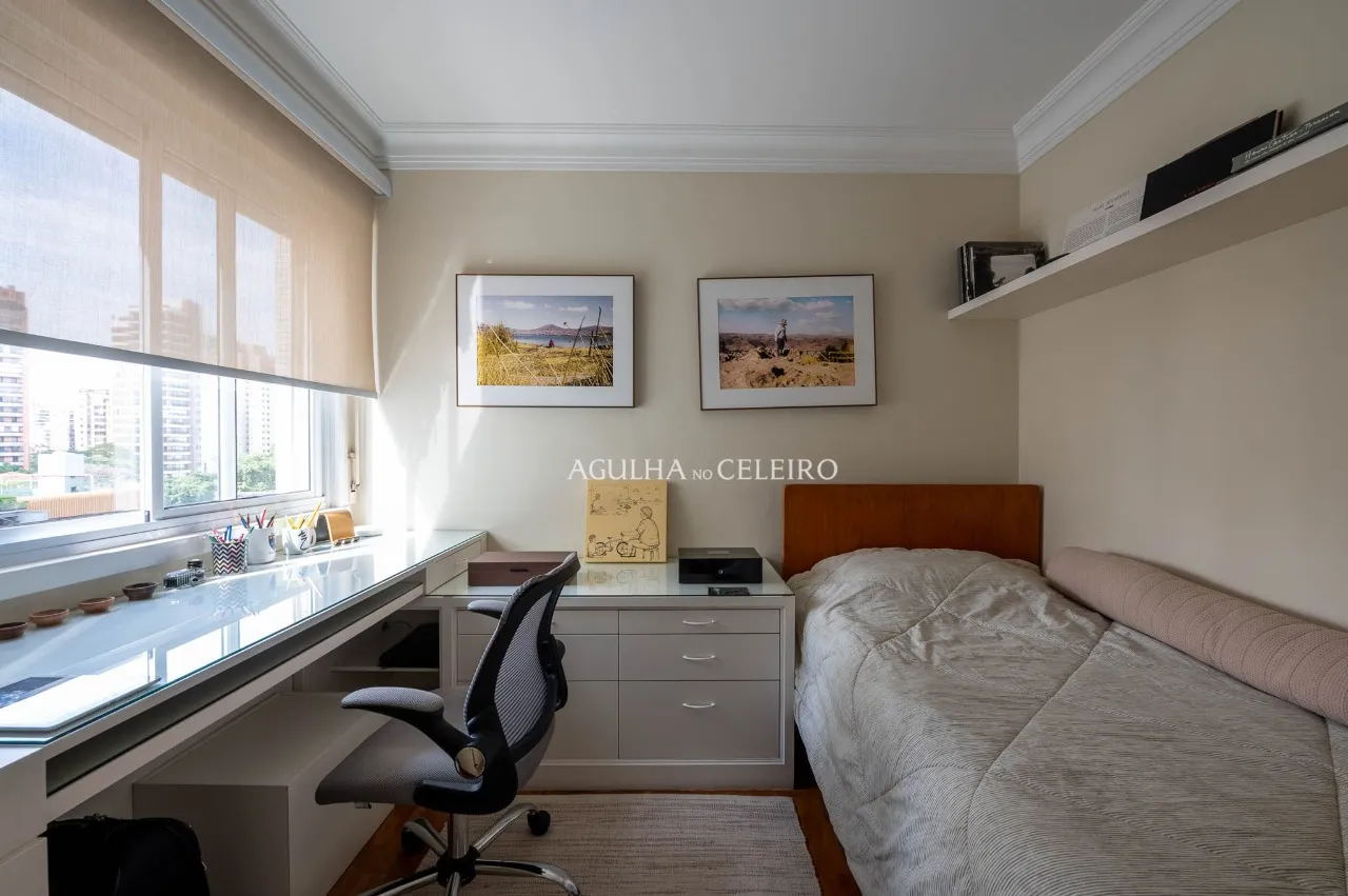 Apartamento reformado na Vila Nova Conceição – 22663