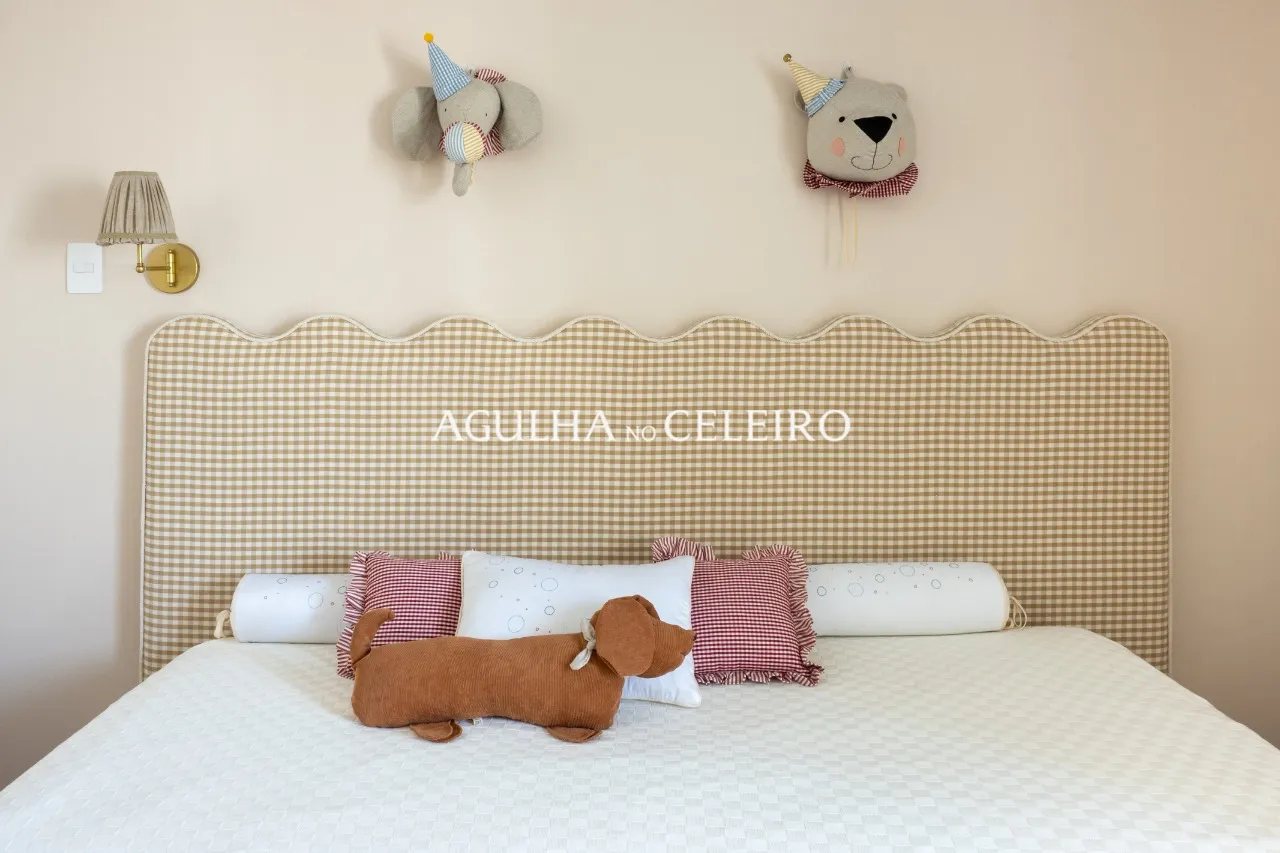Reformado, andar alto e vista livre em Moema – 22693