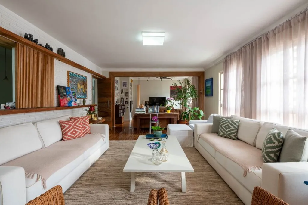 Apartamento de 168 m² com 3 Suítes em Rua Tranquila do Itaim Bibi – 22697