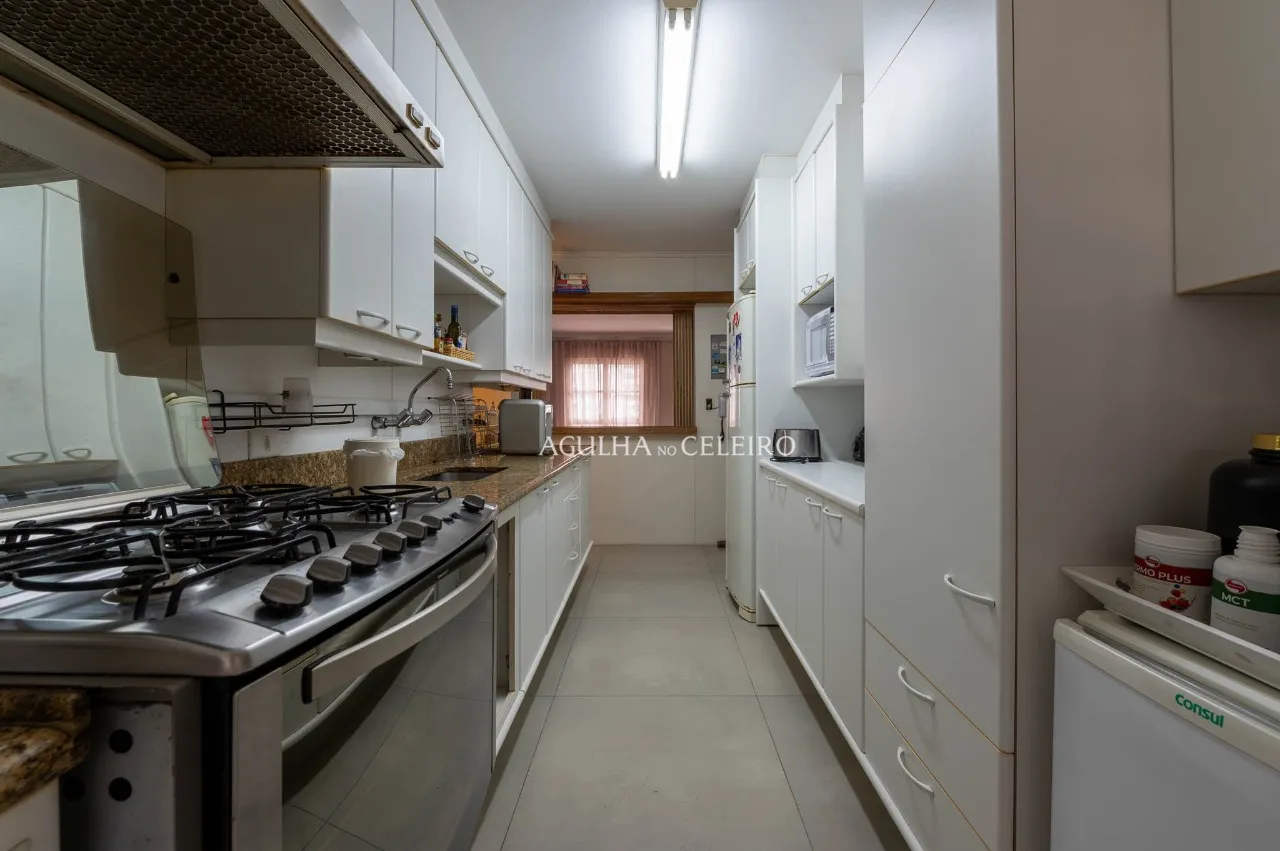 Apartamento de 168 m² com 3 Suítes em Rua Tranquila do Itaim Bibi – 22697