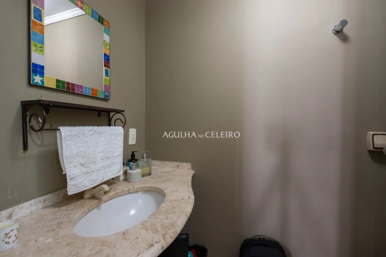 Apartamento de 168 m² com 3 Suítes em Rua Tranquila do Itaim Bibi – 22697