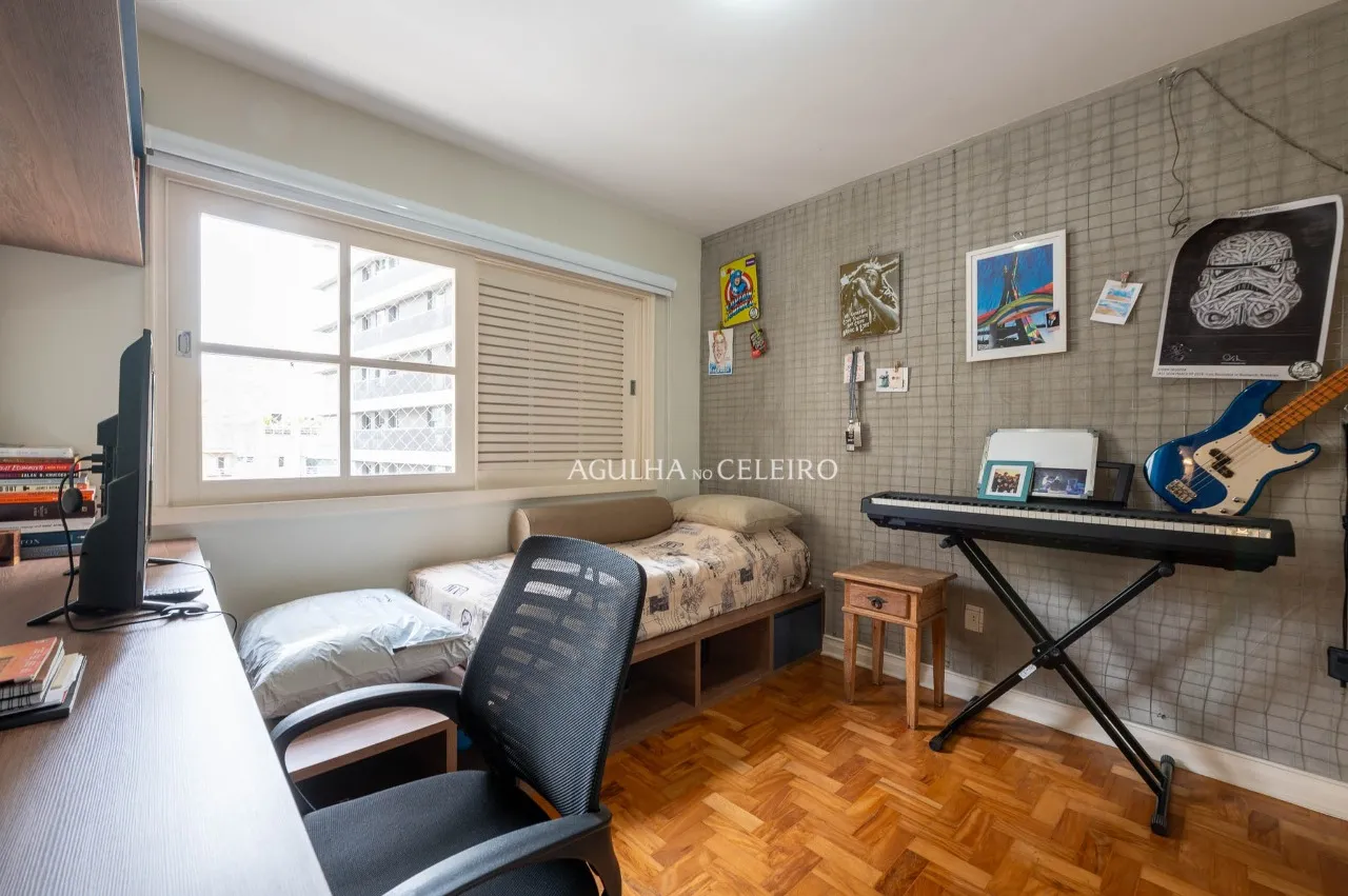 Apartamento de 168 m² com 3 Suítes em Rua Tranquila do Itaim Bibi – 22697
