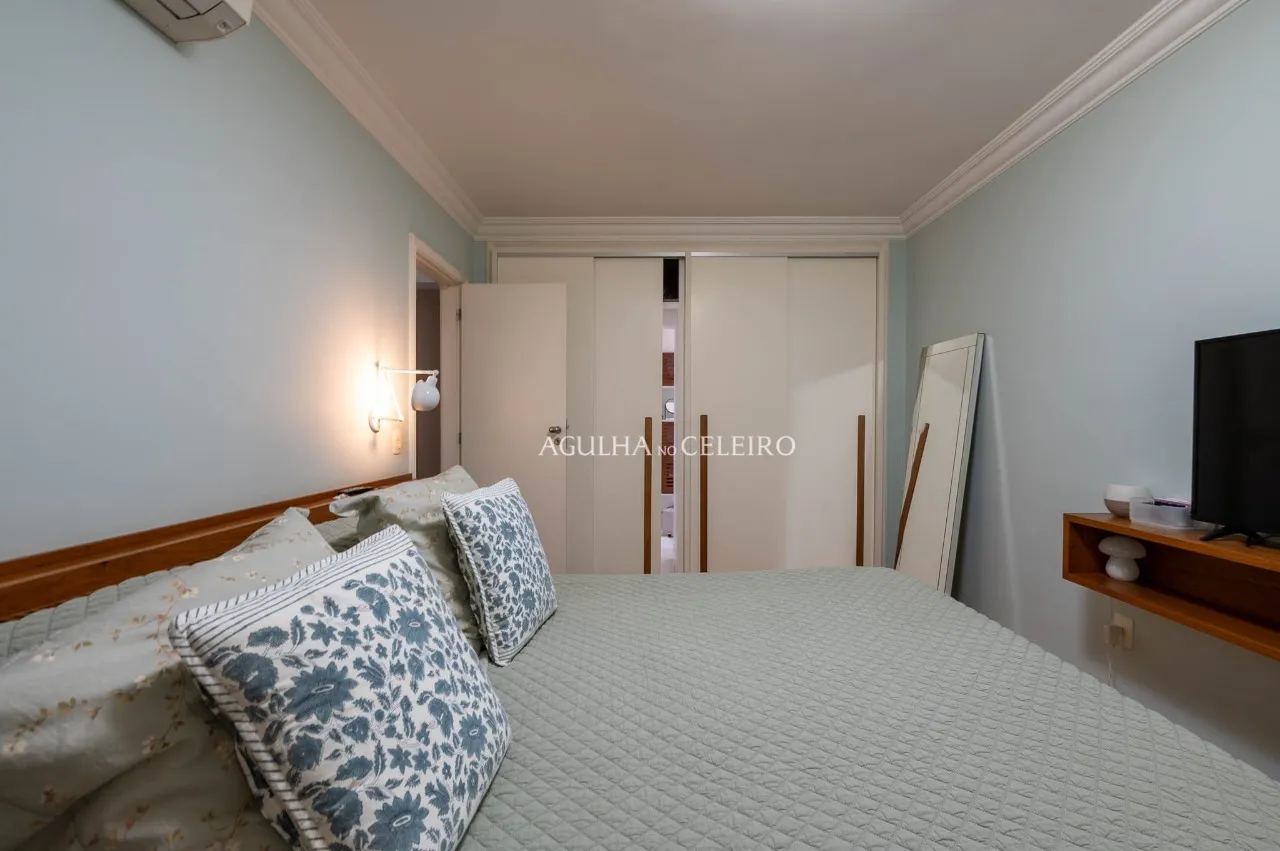 Apartamento de 168 m² com 3 Suítes em Rua Tranquila do Itaim Bibi – 22697