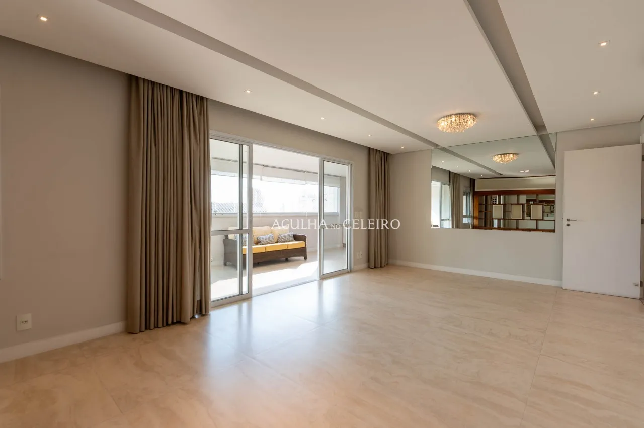 Apartamento reformado à venda na Vila Mariana. – 22705