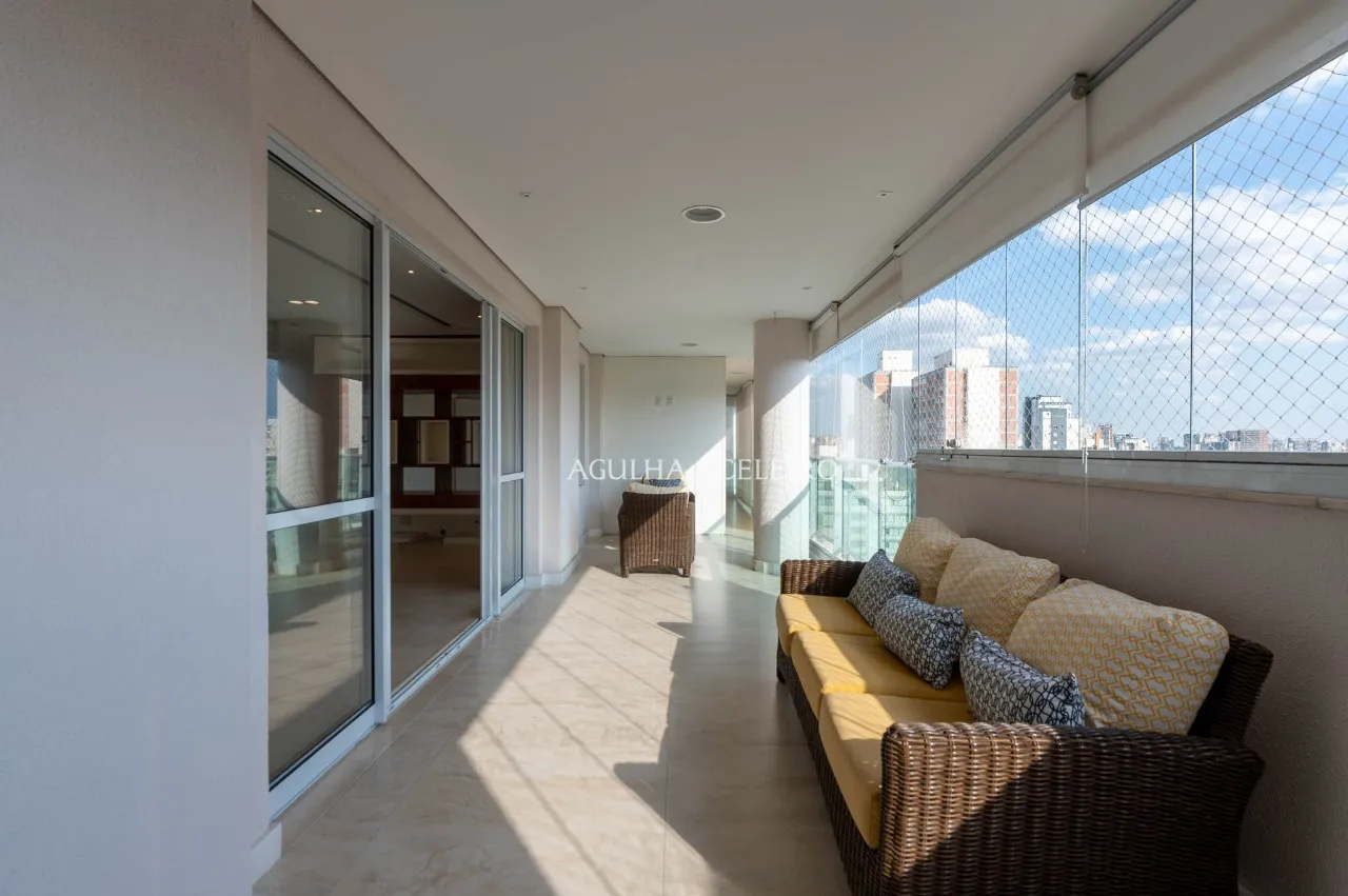Apartamento reformado à venda na Vila Mariana. – 22705