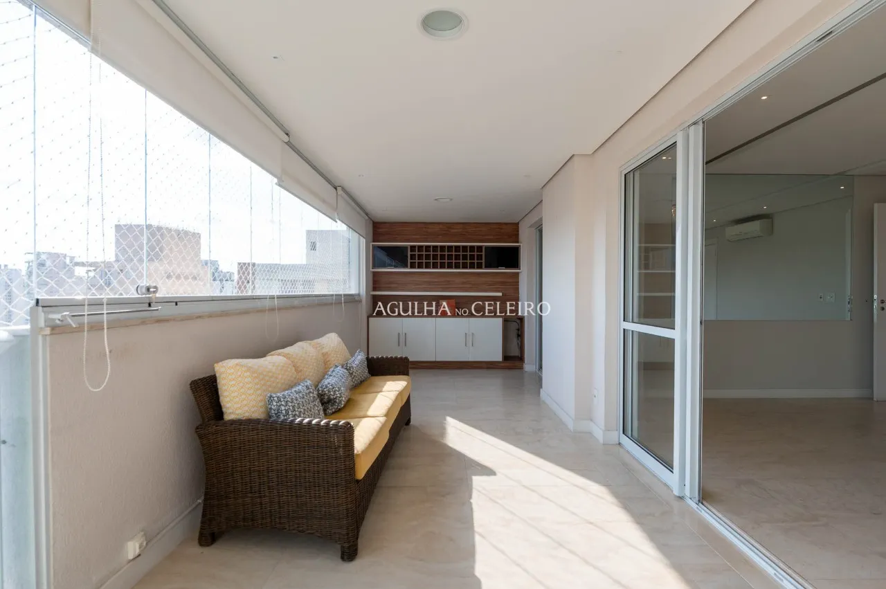Apartamento reformado à venda na Vila Mariana. – 22705