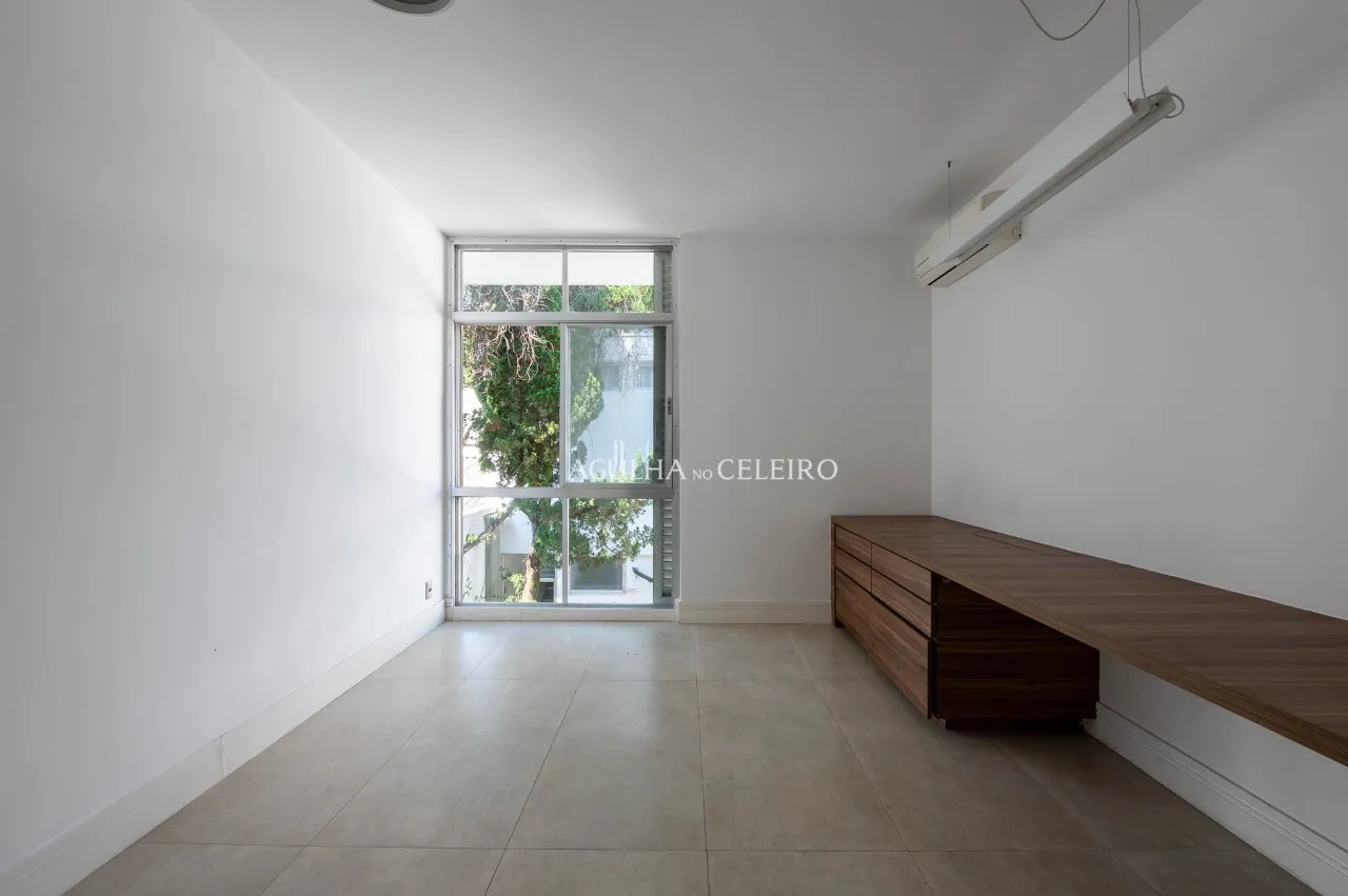 Amplitudes, conforto e excelente localização na Vila Nova Conceição. – 22714