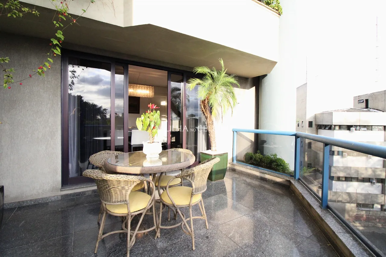 Duplex com pé-direito duplo no Jardim América. – 9050
