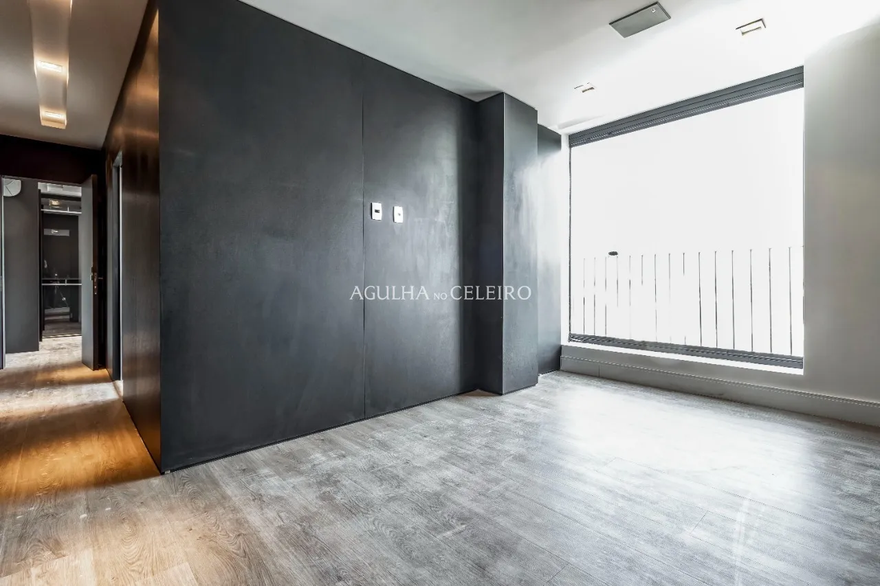 Cobertura duplex em prédio moderno, com vista livre no Jardim América. – 9786