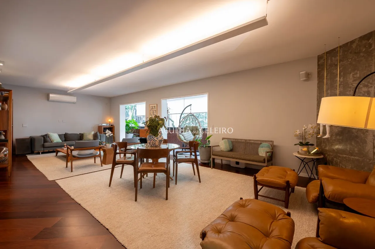 Apartamento reformado em localização incrível à venda no Itaim Bibi. – AP7594