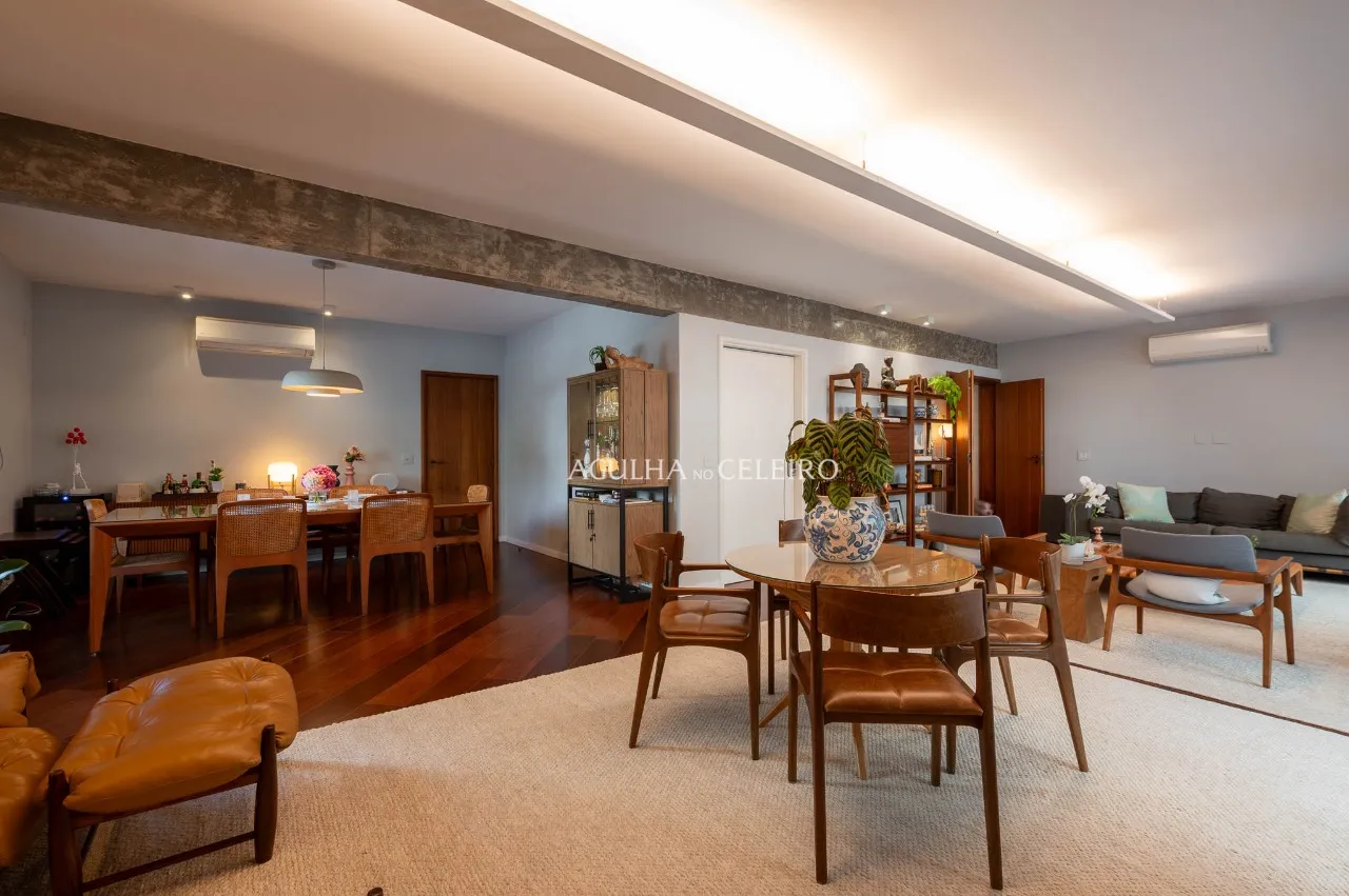 Apartamento reformado em localização incrível à venda no Itaim Bibi. – AP7594
