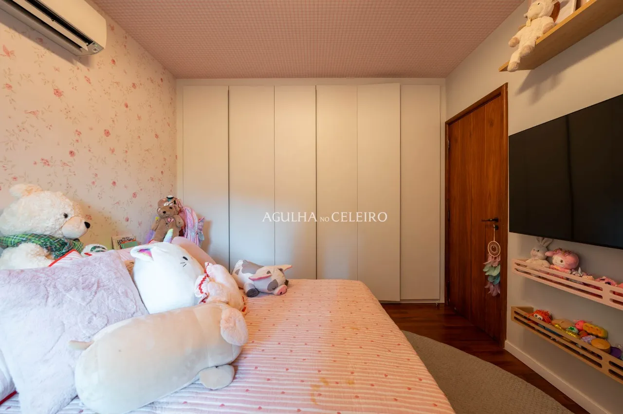 Apartamento reformado em localização incrível à venda no Itaim Bibi. – AP7594