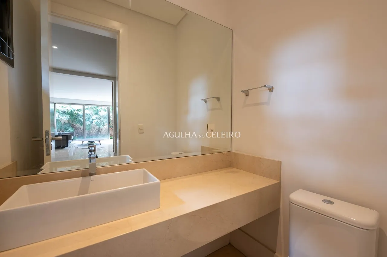 Casa de condomínio próximo aos clubes para venda no Jardim Paulistano. – CA0046