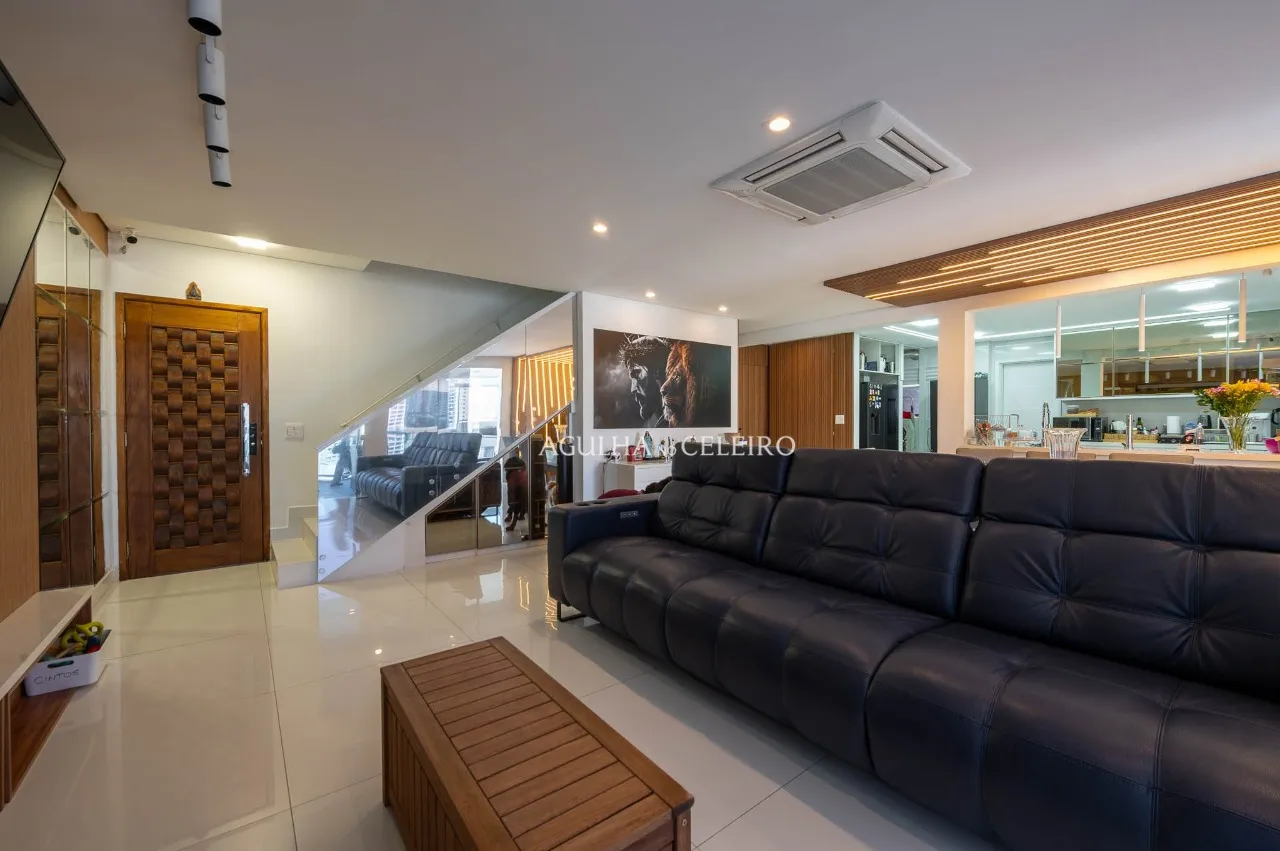 Cobertura de 250 m² em Perdizes: Vista livre, piscina privativa, 4 suítes e 4 vagas – CO0820