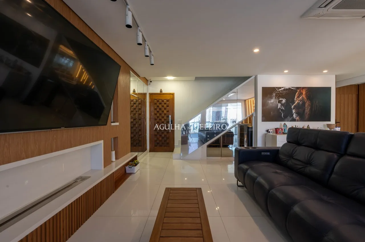 Cobertura de 250 m² em Perdizes: Vista livre, piscina privativa, 4 suítes e 4 vagas – CO0820