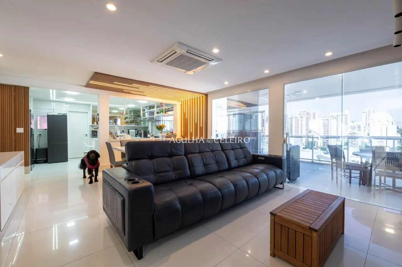 Cobertura de 250 m² em Perdizes: Vista livre, piscina privativa, 4 suítes e 4 vagas – CO0820