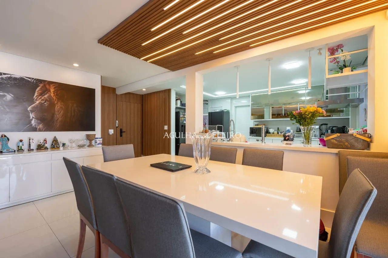 Cobertura de 250 m² em Perdizes: Vista livre, piscina privativa, 4 suítes e 4 vagas – CO0820