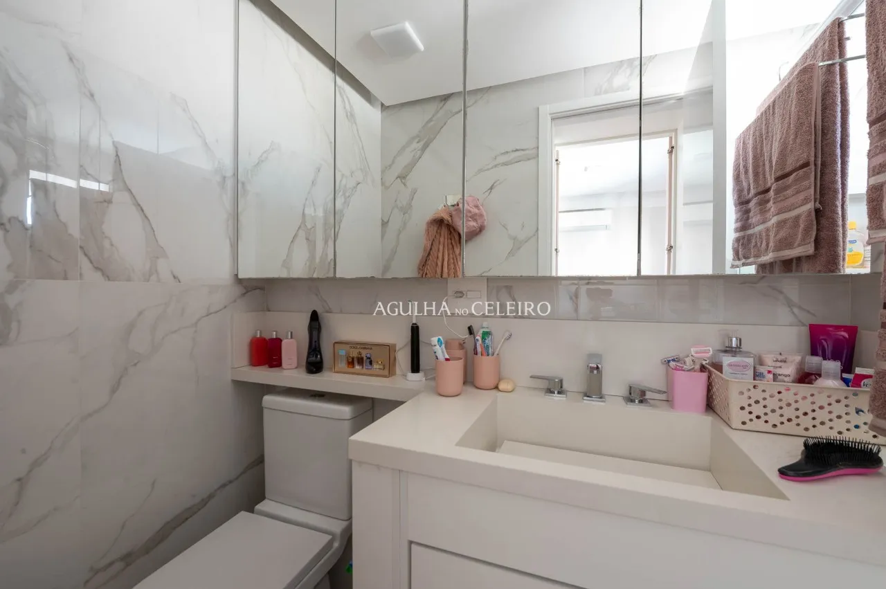 Cobertura de 250 m² em Perdizes: Vista livre, piscina privativa, 4 suítes e 4 vagas – CO0820