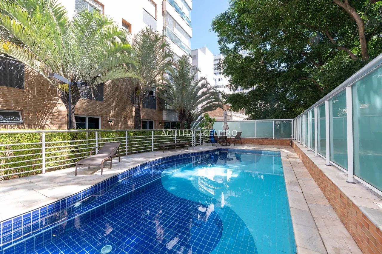 Cobertura de 250 m² em Perdizes: Vista livre, piscina privativa, 4 suítes e 4 vagas – CO0820