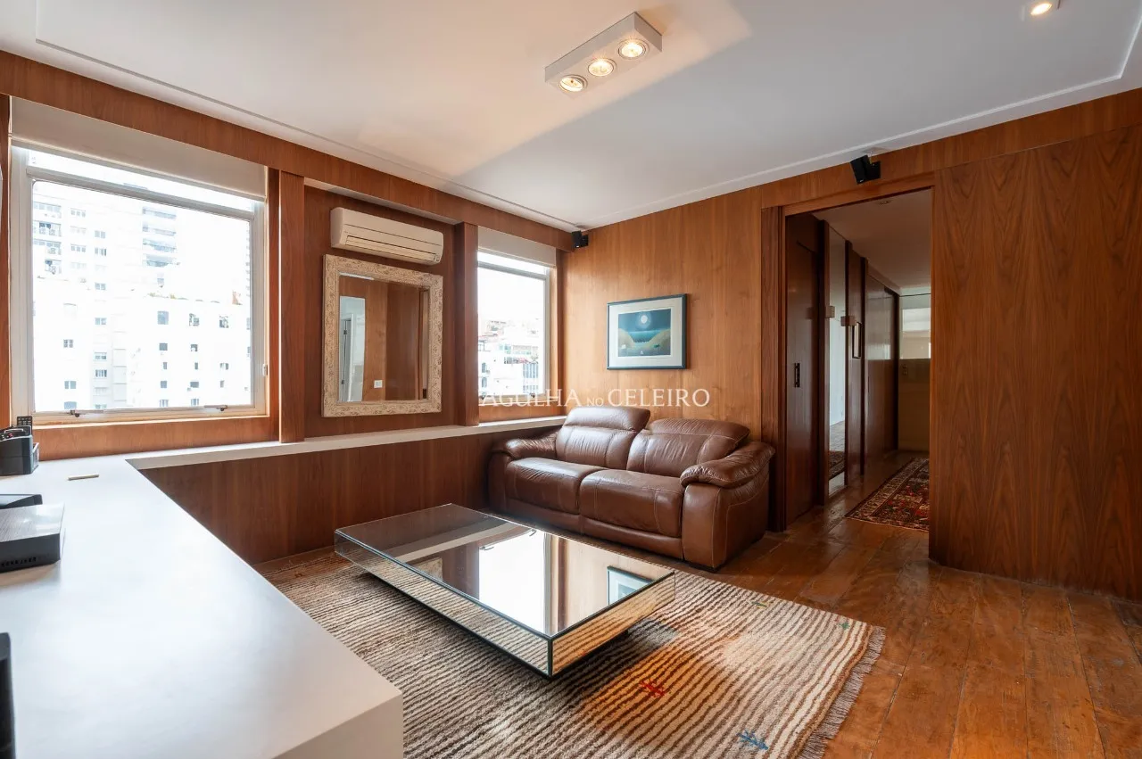 Belíssima cobertura duplex à venda no Jardim América. – CO0823
