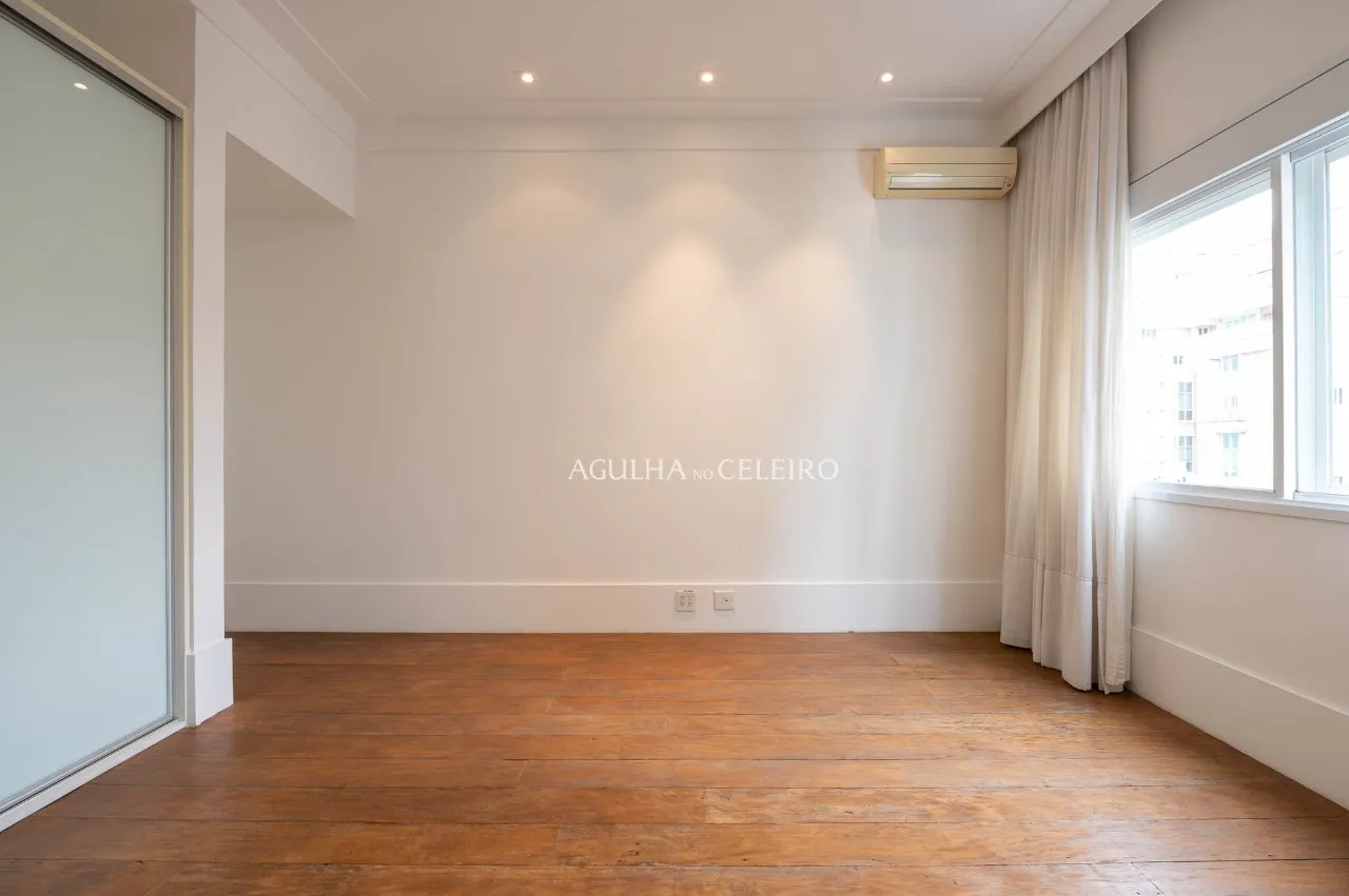 Belíssima cobertura duplex à venda no Jardim América. – CO0823