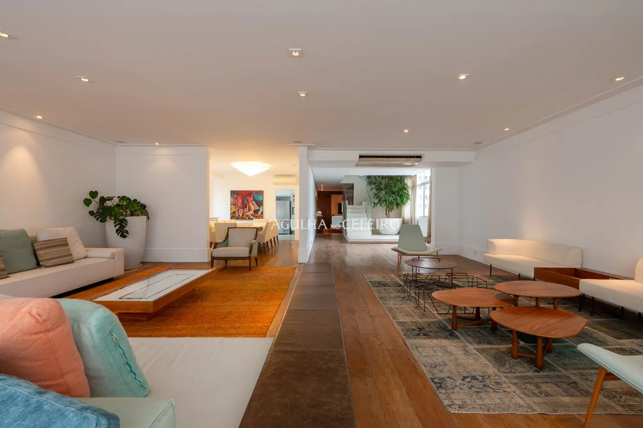 Belíssima cobertura duplex à venda no Jardim América. – CO0823
