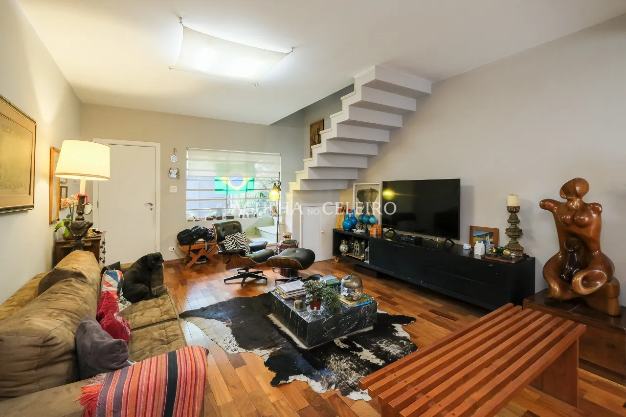 Venda/Pinheiros: Casa charmosa com potencial incrível! – 10336