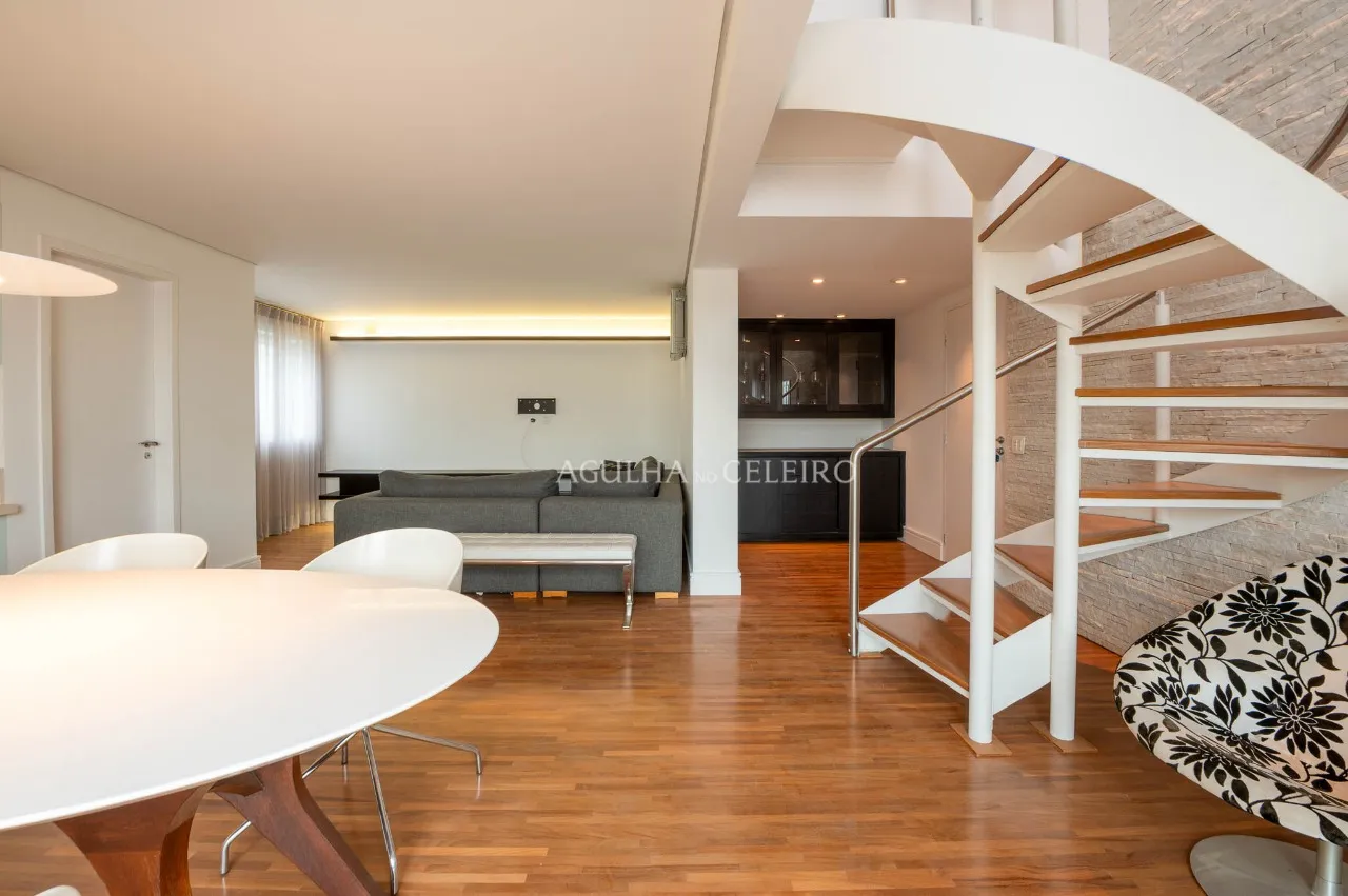 Apartamento mobiliado em predio cobiçado em Moema. – 17131