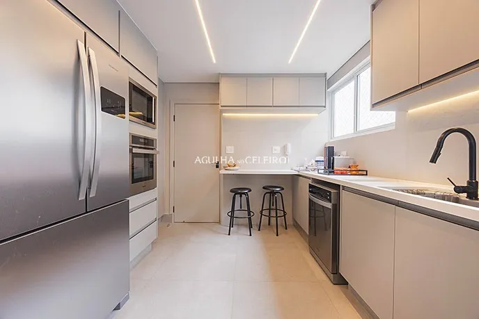 Apartamento porteira fechada e reformado, pronto para morar em rua gostosa noJardim Paulista. – 17952