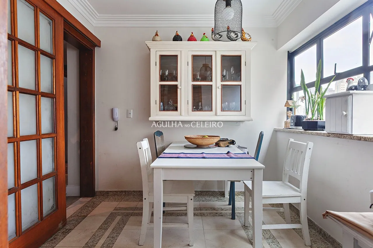 Apartamento aconchegante à venda em Moema – 18870