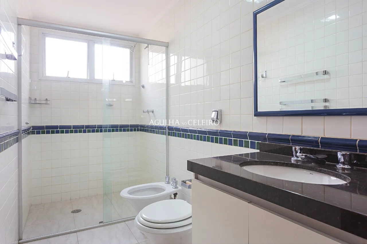 Apartamento espaçoso à venda em Moema – 20036