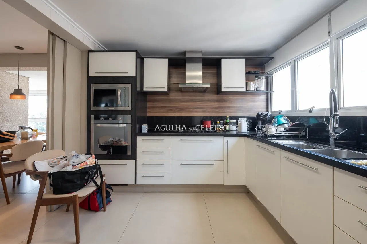 Apartamento sofisticado, moderno e extremamente confortável. – 20619