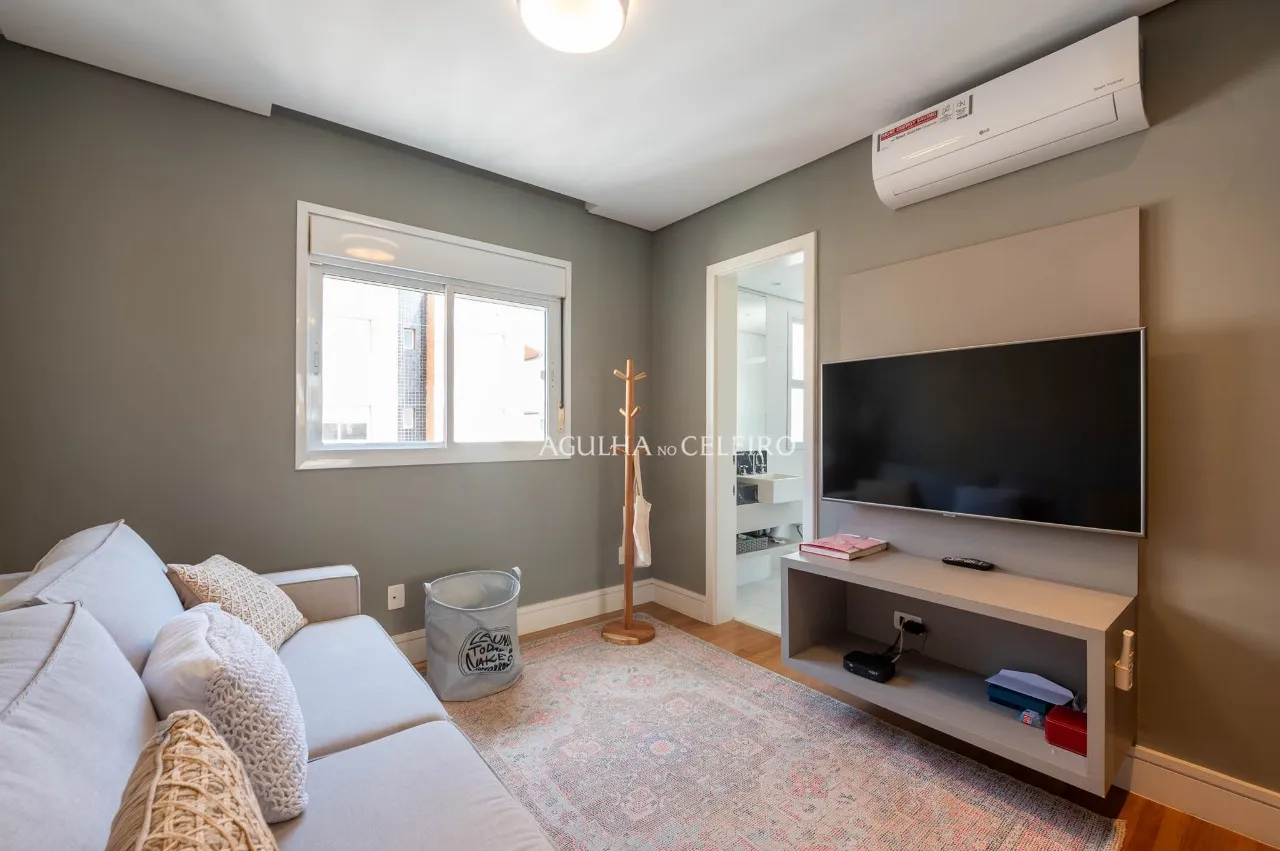 Apartamento sofisticado, moderno e extremamente confortável. – 20619