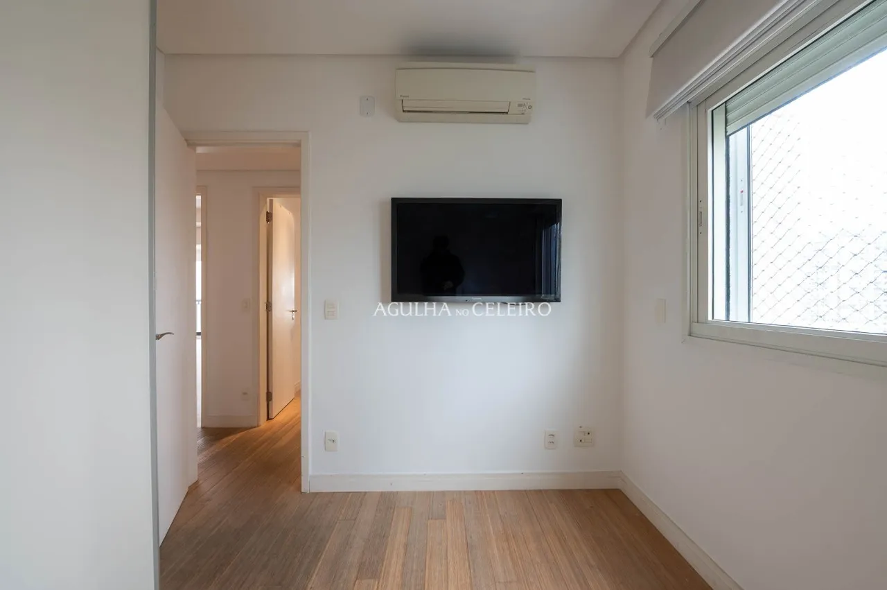 Apartamento moderno com 3 suítes e varanda gourmet no Itaim – 21611