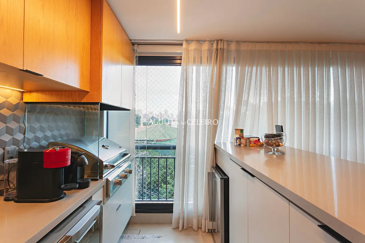 Lindo apartamento à venda na Vila Olímpia, com projeto moderno, ambientes integrados e muito conforto – 21795