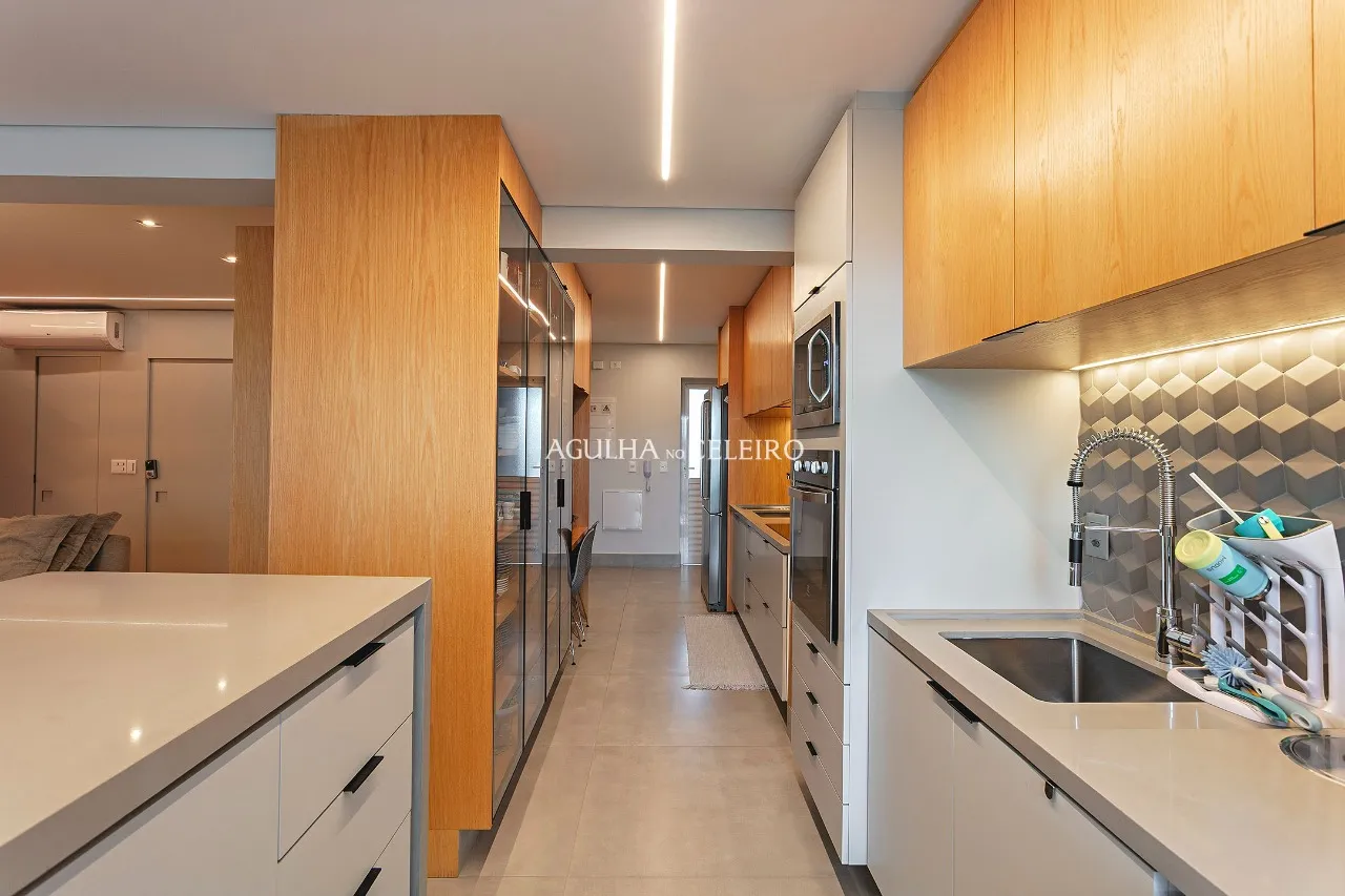 Lindo apartamento à venda na Vila Olímpia, com projeto moderno, ambientes integrados e muito conforto – 21795