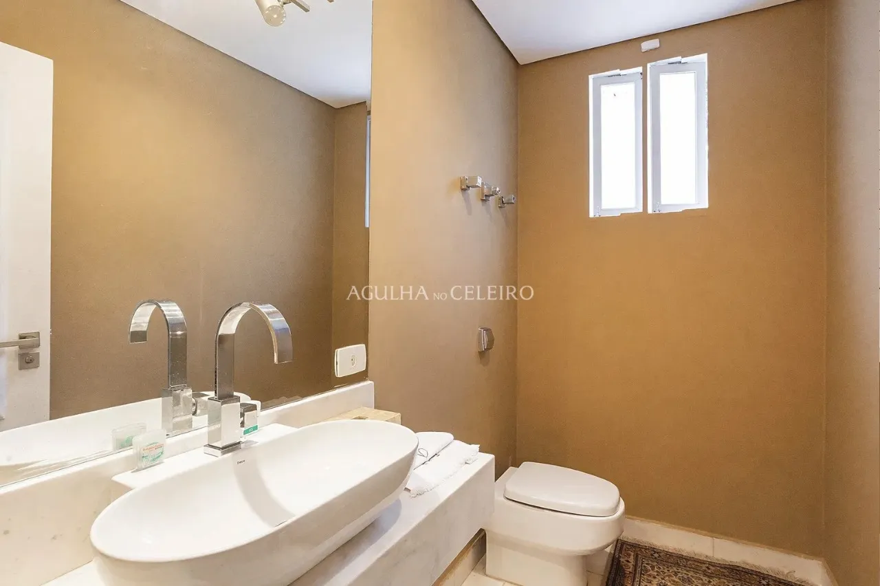 Casa/Sobrado de alto padrão no Jardim Guedala. – 22060