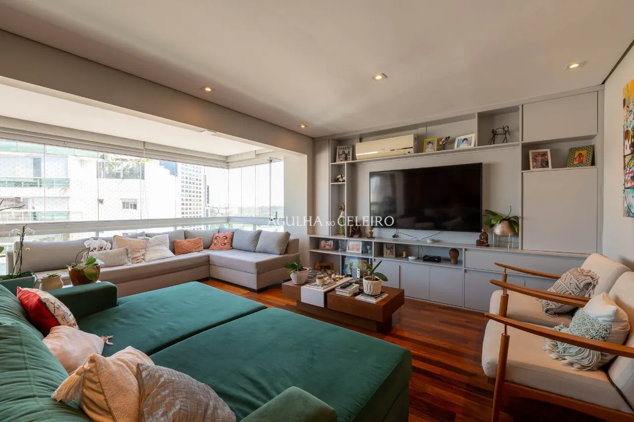 Imóvel Amplo com 3 Suítes na Vila Olímpia – 22072