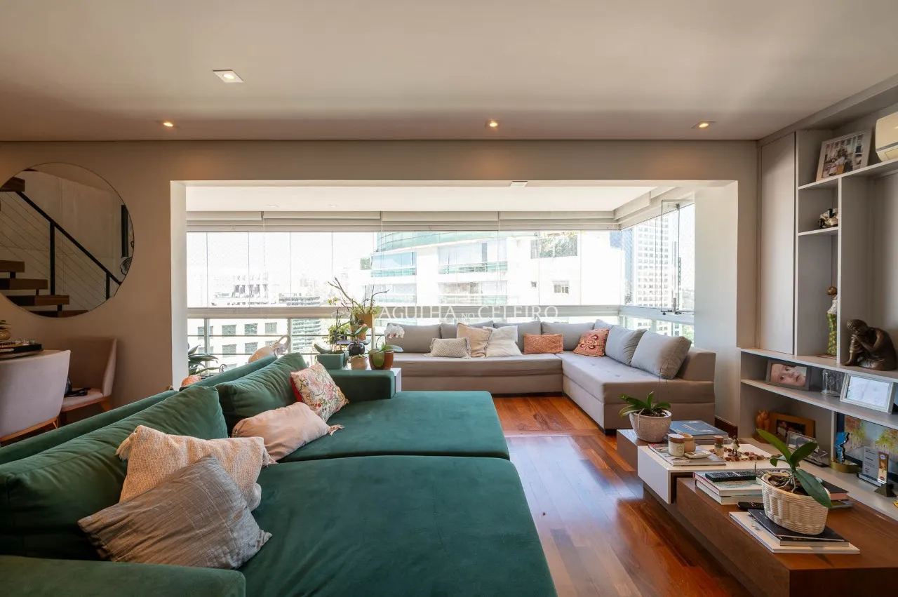 Imóvel Amplo com 3 Suítes na Vila Olímpia – 22072