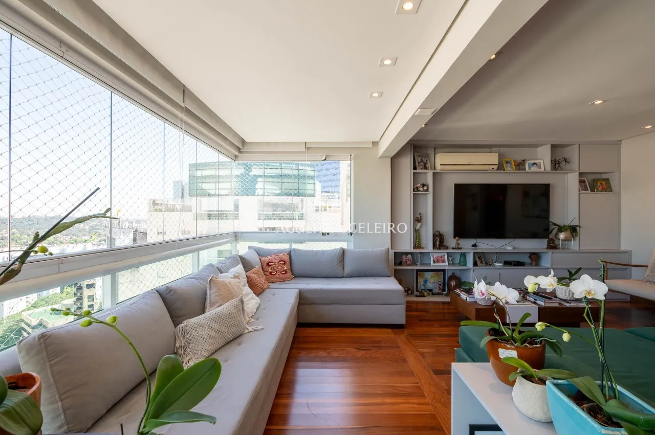 Imóvel Amplo com 3 Suítes na Vila Olímpia – 22072