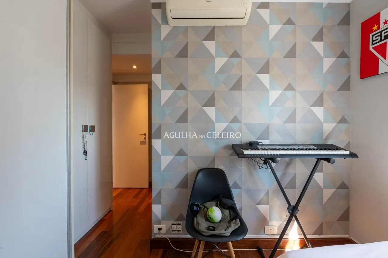 Imóvel Amplo com 3 Suítes na Vila Olímpia – 22072