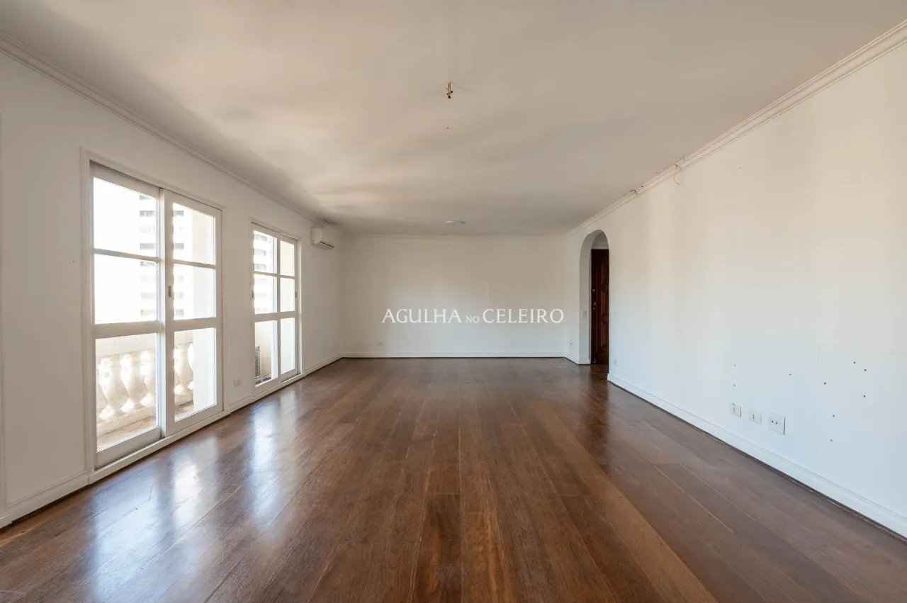 Apartamento á Venda em Jardim Paulista – 22342