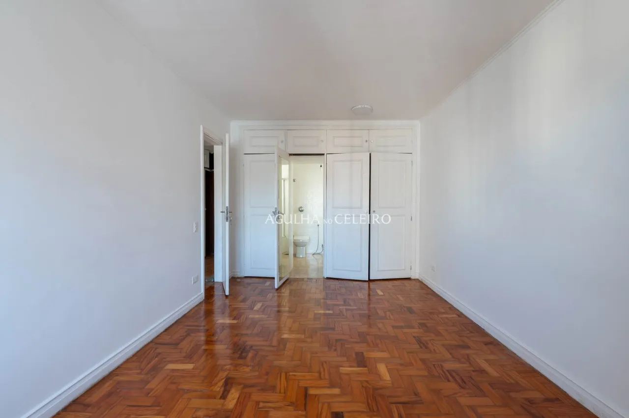Apartamento á Venda em Jardim Paulista – 22342